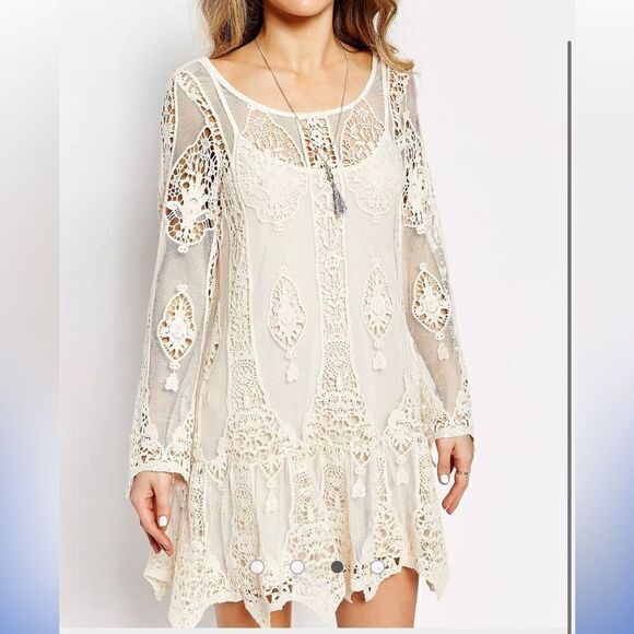 Jen's Pirate Booty Mandolin Backless Mini Dress in Lace size small - Picture 7 of 16